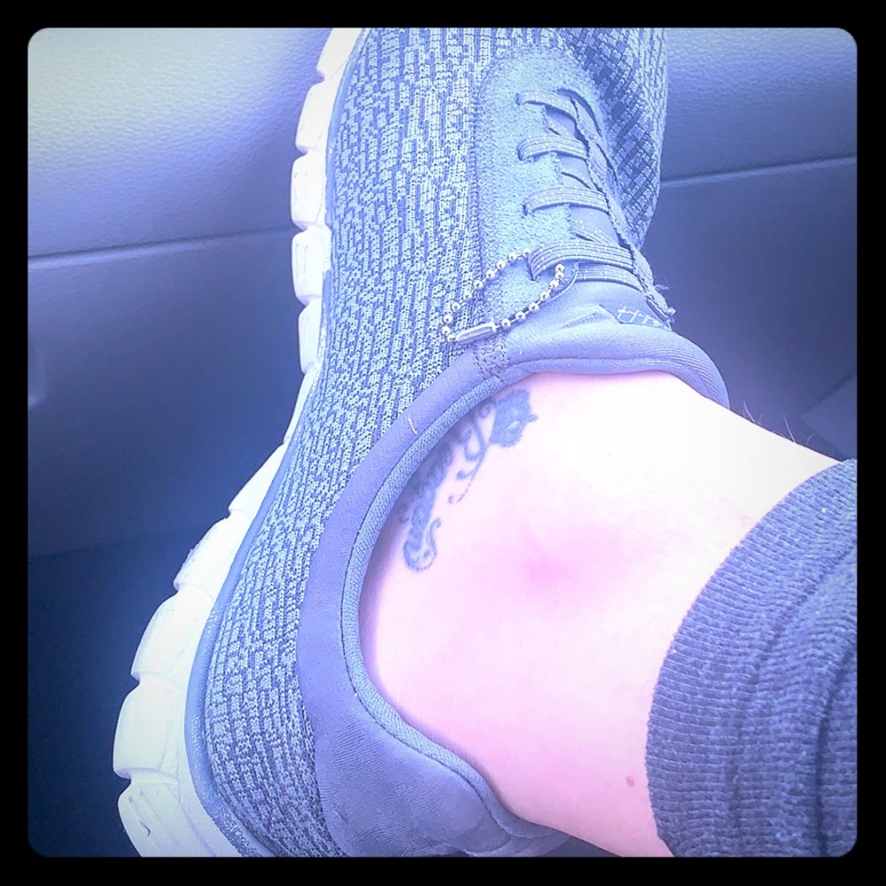 Worn twice sketchers